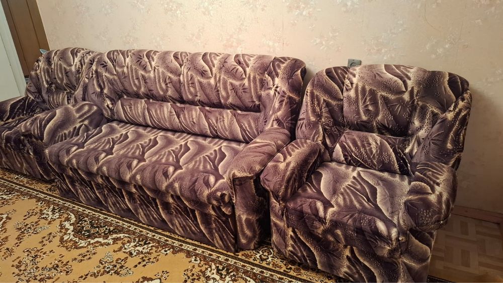 Отдам даром диван и 2 кресла