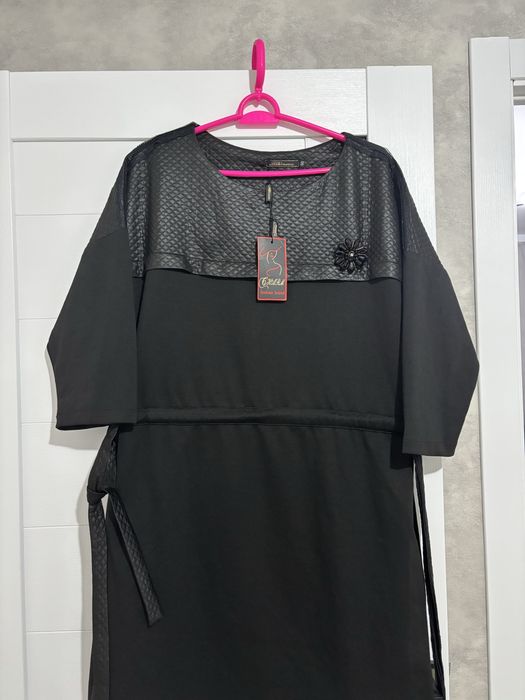 Продам новое платье. Размер 54-56