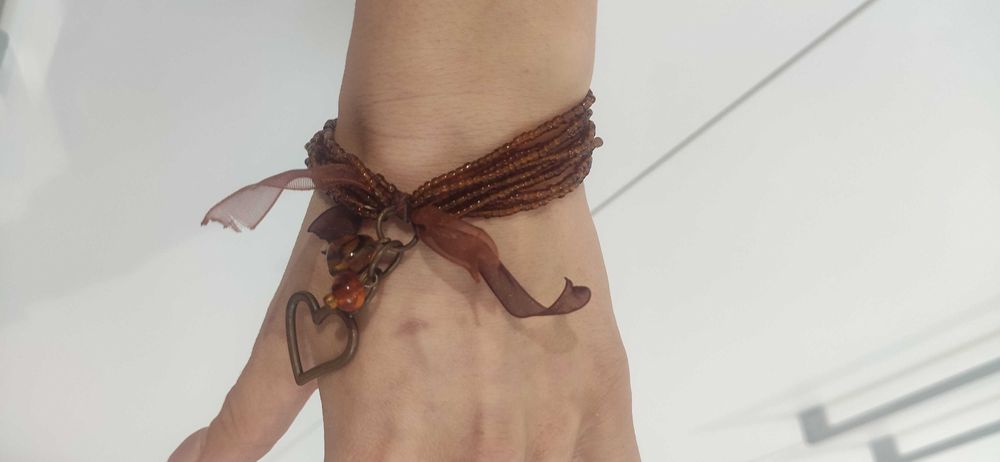 Кафяви колие с гривна