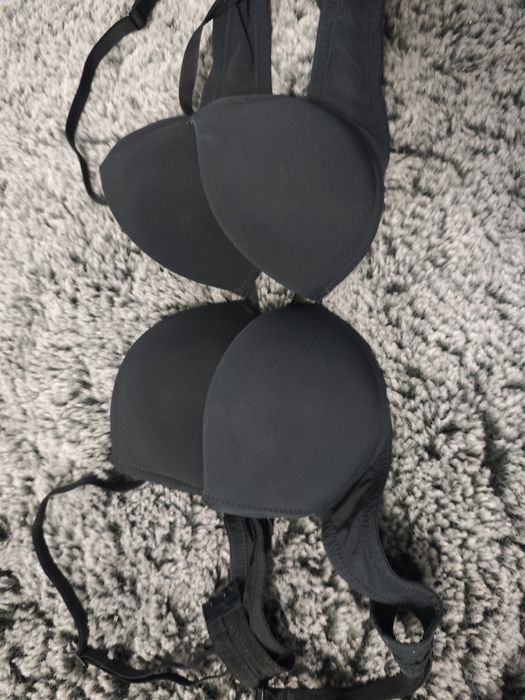 Сутиени Tezenis.