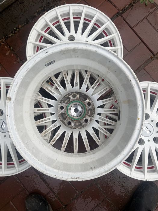 Комплект дисков R15 в отличном состоянии