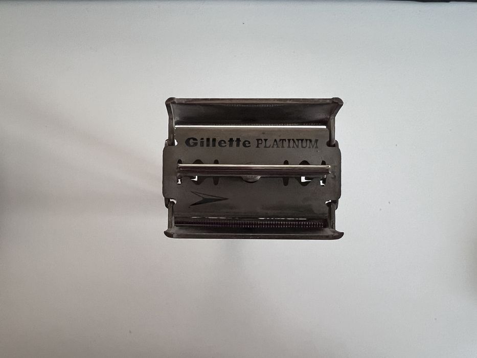 Рядък Gillette Super Adjustable 109 "Black Beauty" - Винтидж самобръсначка