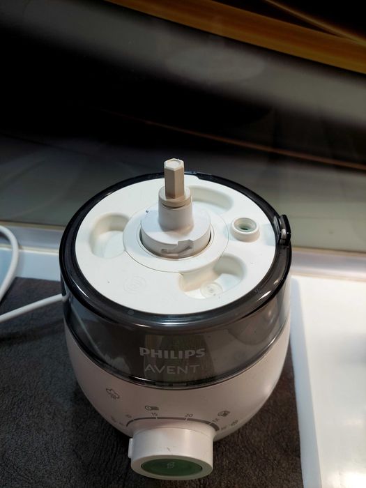 Продавам уред за готвене на пара Philips Avent 4in1