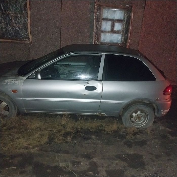 Митсубиси кольт.