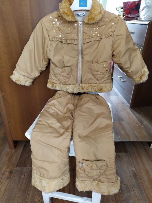 Вещи для девочки демисезонная от 2 до 5 лет.