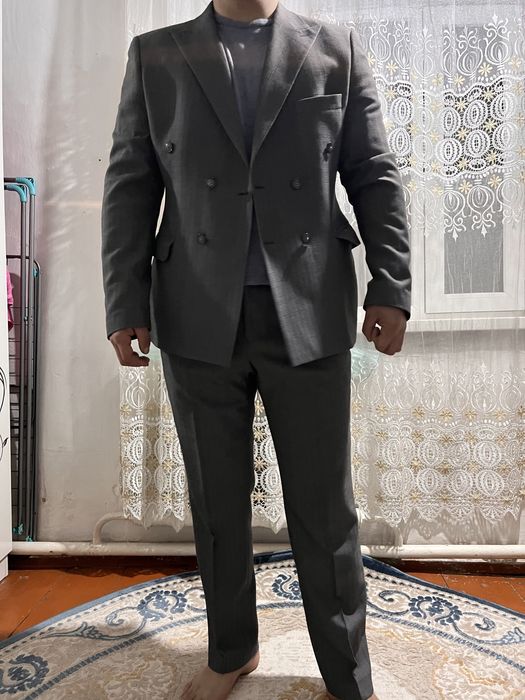 Кастюм сатылады