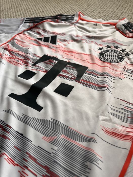 Bayern München 25/26 Away Fan Version