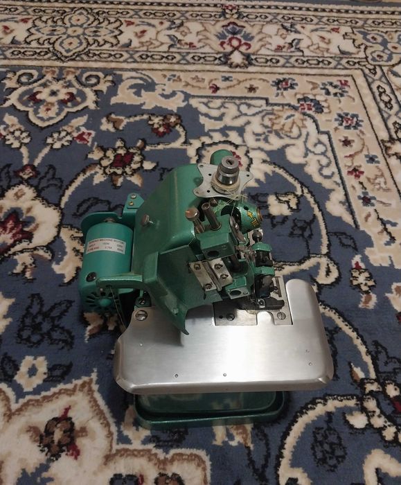 Оверлок DISON GN1-6D зеленый