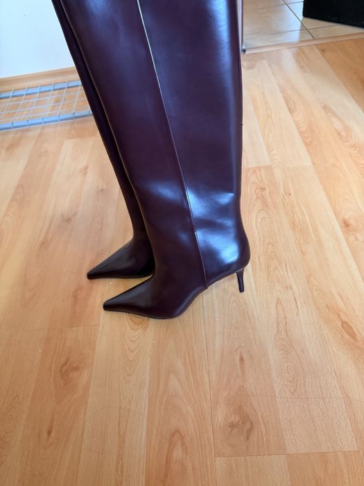 Нови ботуши бордо 40 номер