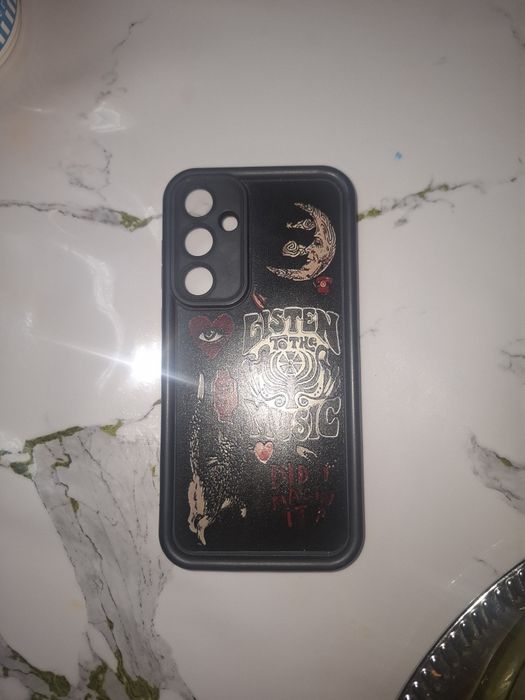 Чехол на телефон