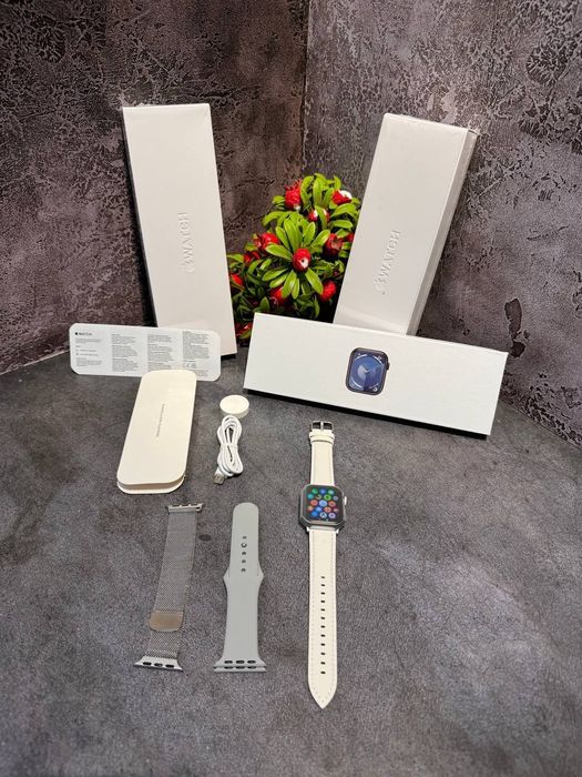 Умные часы с ремешками