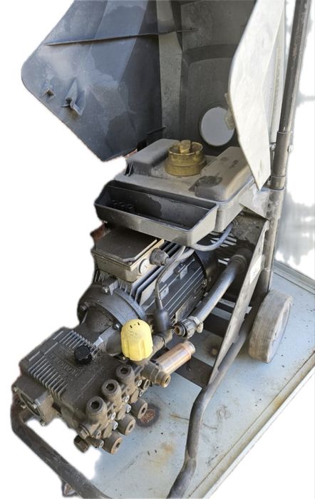 Продам karcher hd 5 б/у