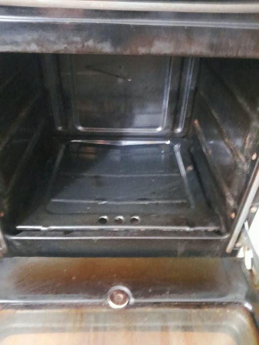 Отдам бксплатно электроплиту