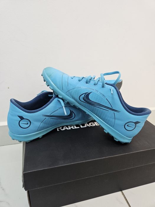 Ghete fotbal / Adidași Nike Mercurial mărimea 40.5 TF