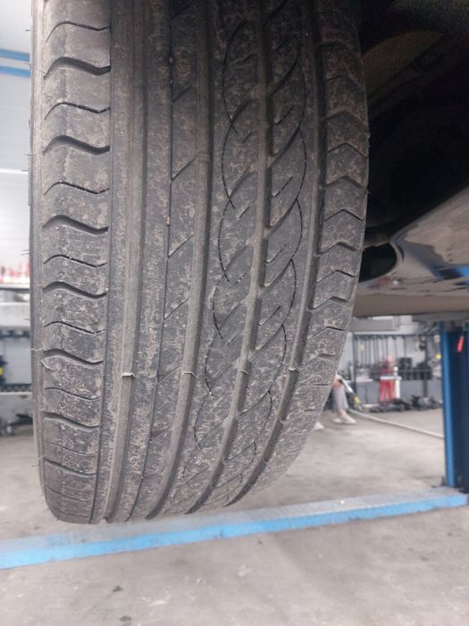 Balon 245/45 R20