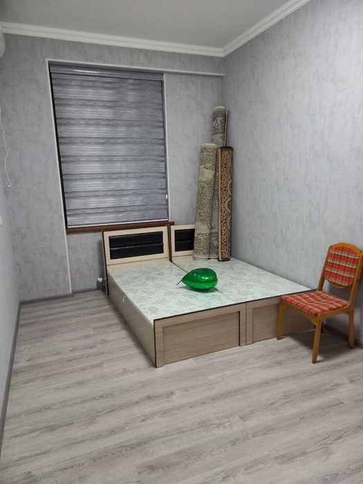 Сдам 1 комнатную квартиру на 1 этаже  34 кв. м. рядом с метро Олмос
