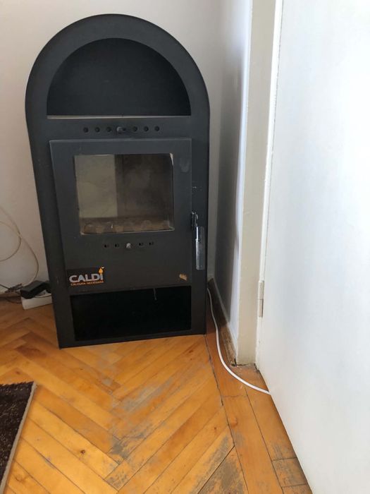 Șemineu cu burlane incluse
