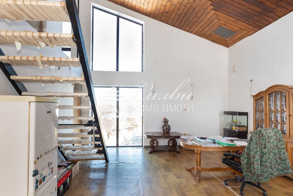 Продава се Къща в с. Лозево, Област Шумен - 252 кв.м за 547 €/кв.м - Снимка #4