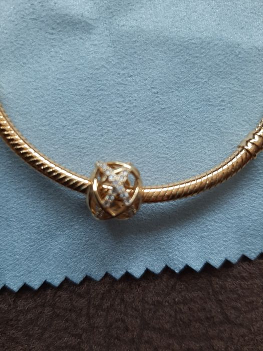 Нова Дамска гривна с висулки Пандора