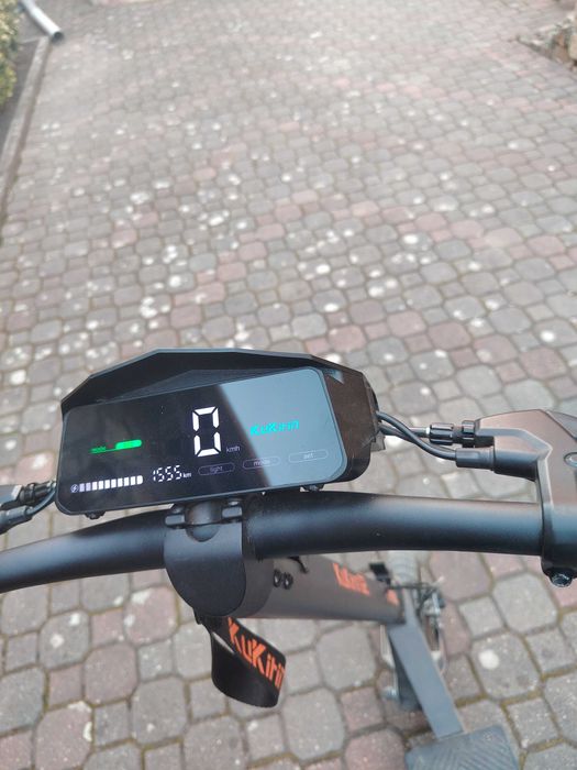 Vând trotineta electrica kukirin g2