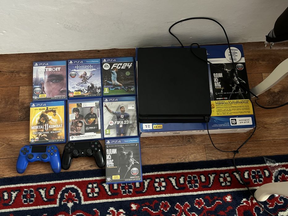 PlayStation 4 слим