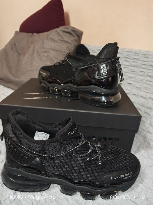 Adidași Plein sport
