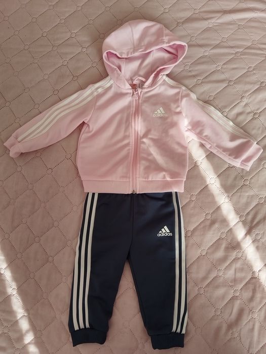 Детски анцунг на Адидас