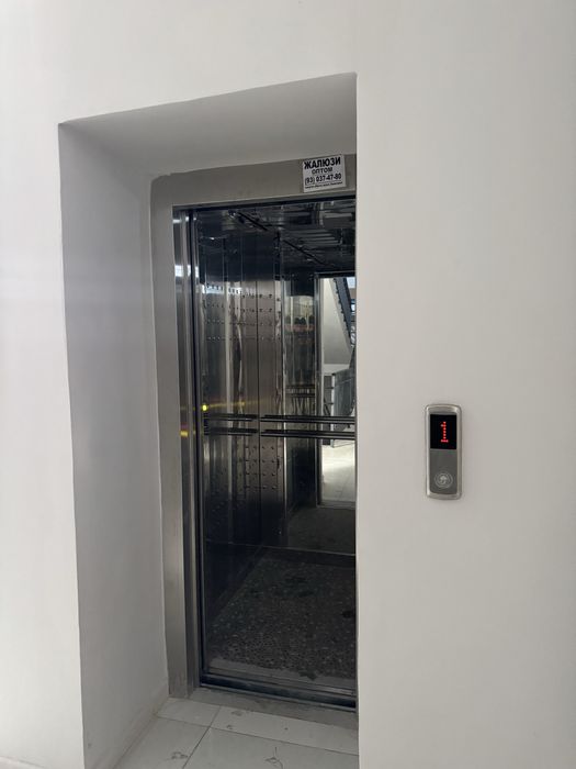 Продается квартира 126 кв, коробка, Аэропорт. Собственник