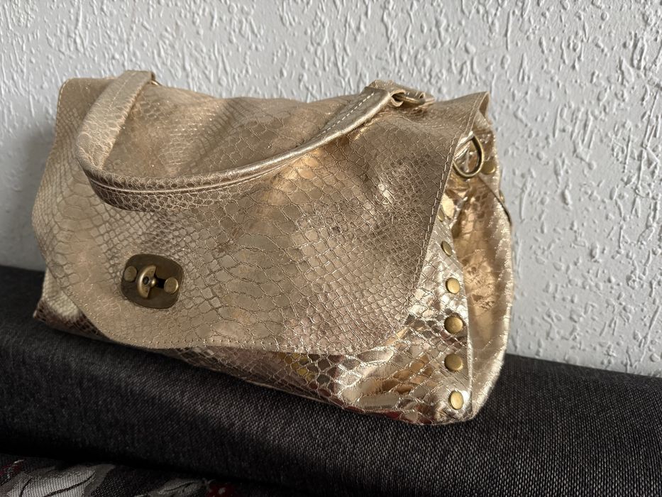 Дамска чанта естествена кожа