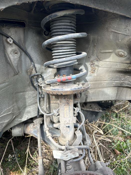 Amortizoare fata / fuzete stanga / drepata , etrier Skoda Fabia