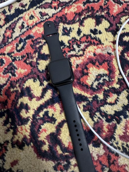 Apple watch se часы