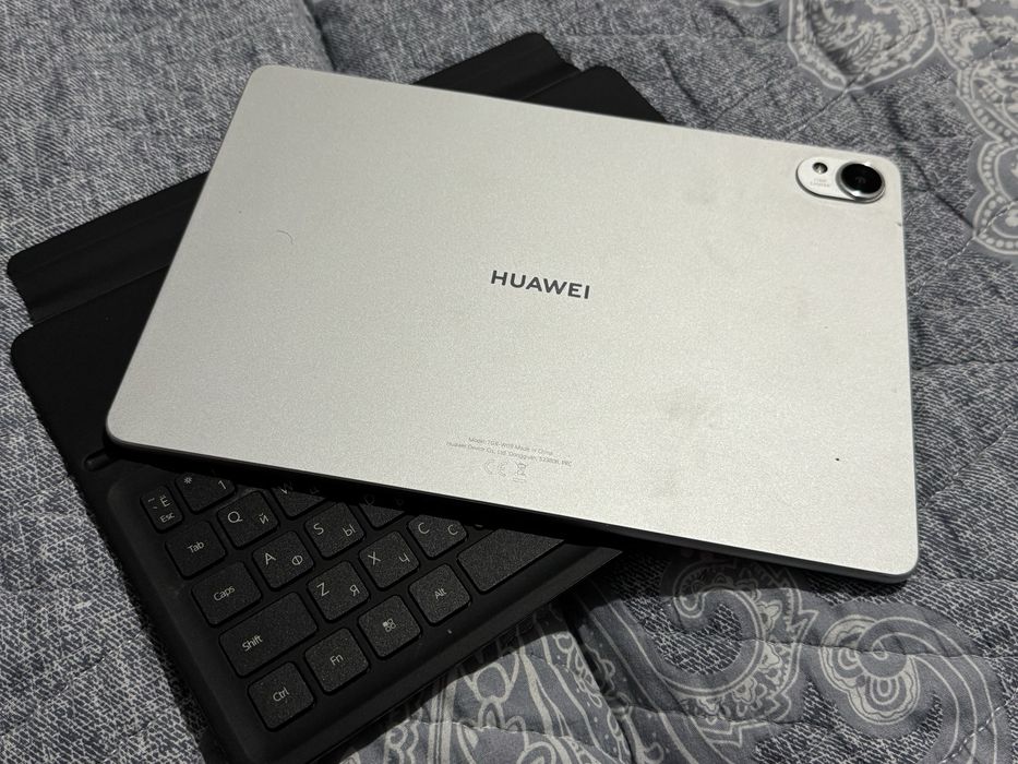 Продам планшет типо ноутбука