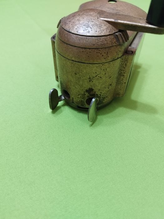 Продавам острилка