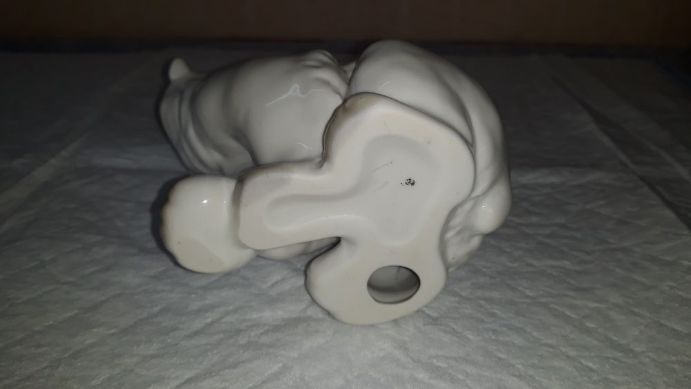 Продам статуэтку Медведь