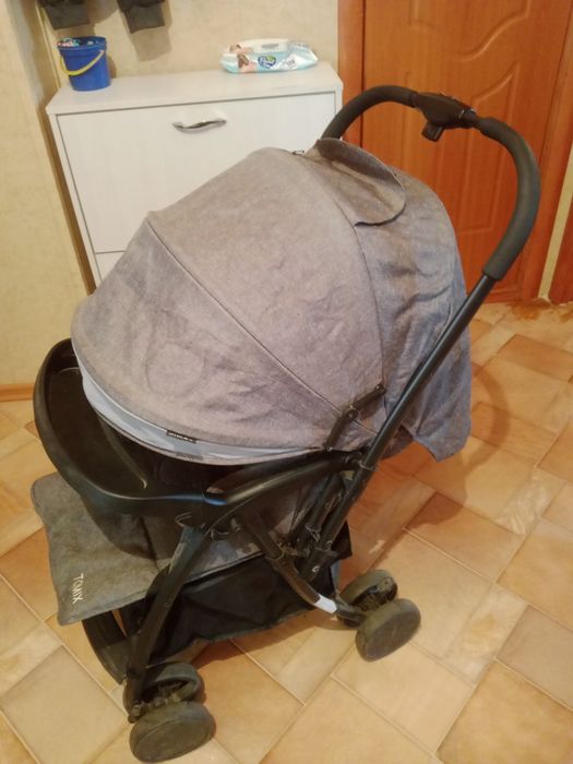 Продаю детские коляски.