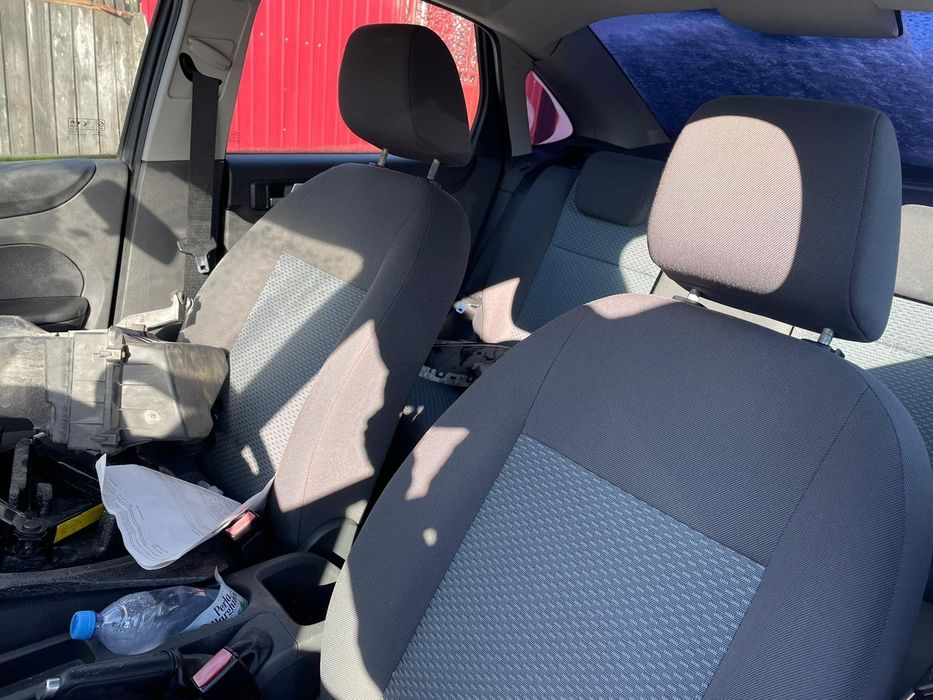 Piese Auto din Dezmembrari Ford focus 2 1.8 diesel 2007