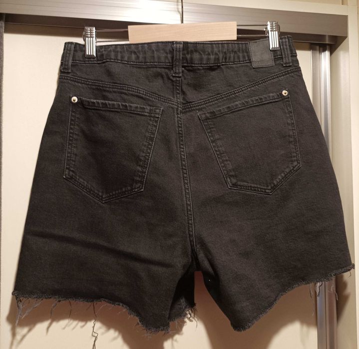 Pantaloni scurti jeans C&A, negri, mar.42