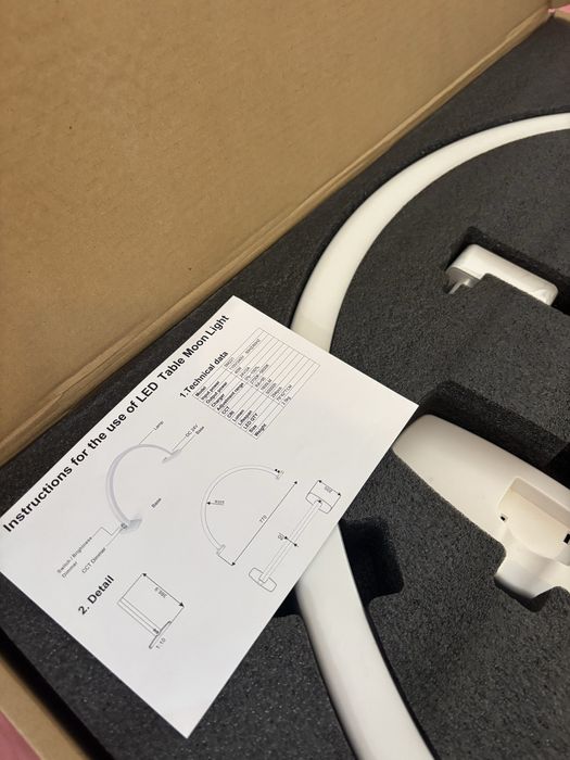 Lampă LED Semiluna Manichiură