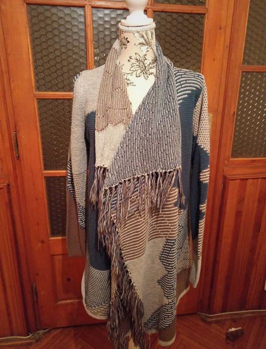Cardigan damă oversize.