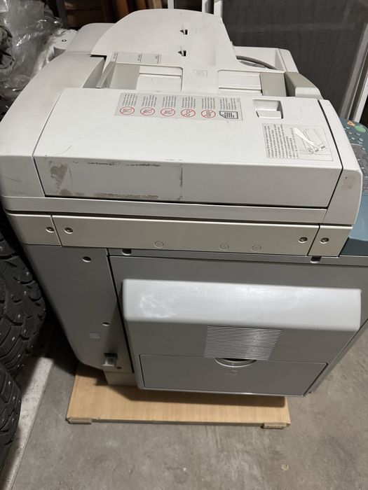 Продается принтер профессионалтный Canon