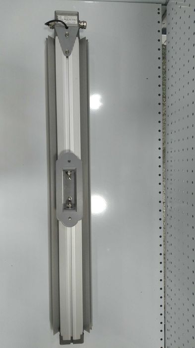 Продам прожектор 90Вт