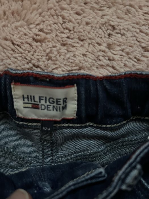 Blugi Tommy Hilfinger marimea 104