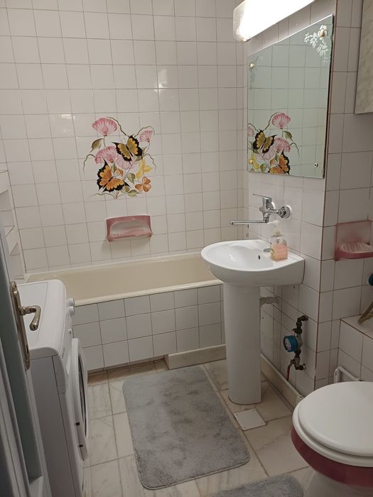 Proprietar, inchiriez apartament 3 camere, Timisoara, zona Lipovei cu boxa si garaj.