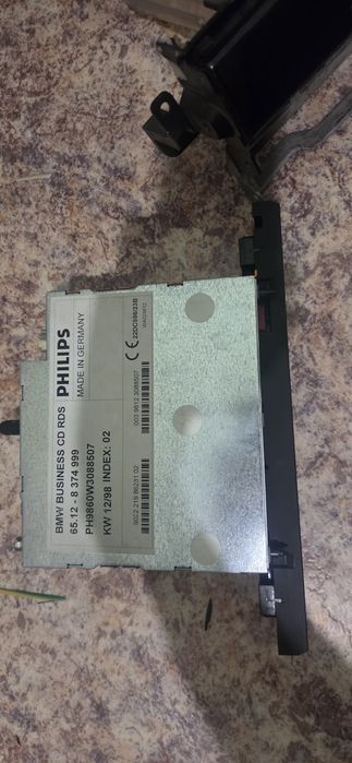 Штатная магнитола е39