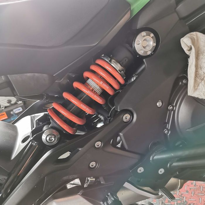 Kawasaki 650 er6n arc coborâre