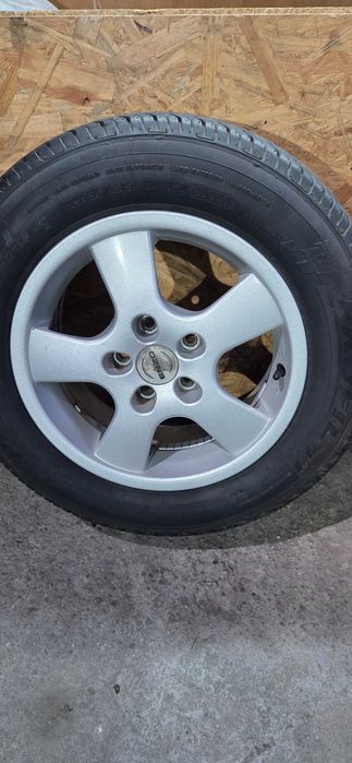 FORD  джанти със гуми 195/65/15 6J×15 ET40 5×108 цо 70>63,4 дот2317