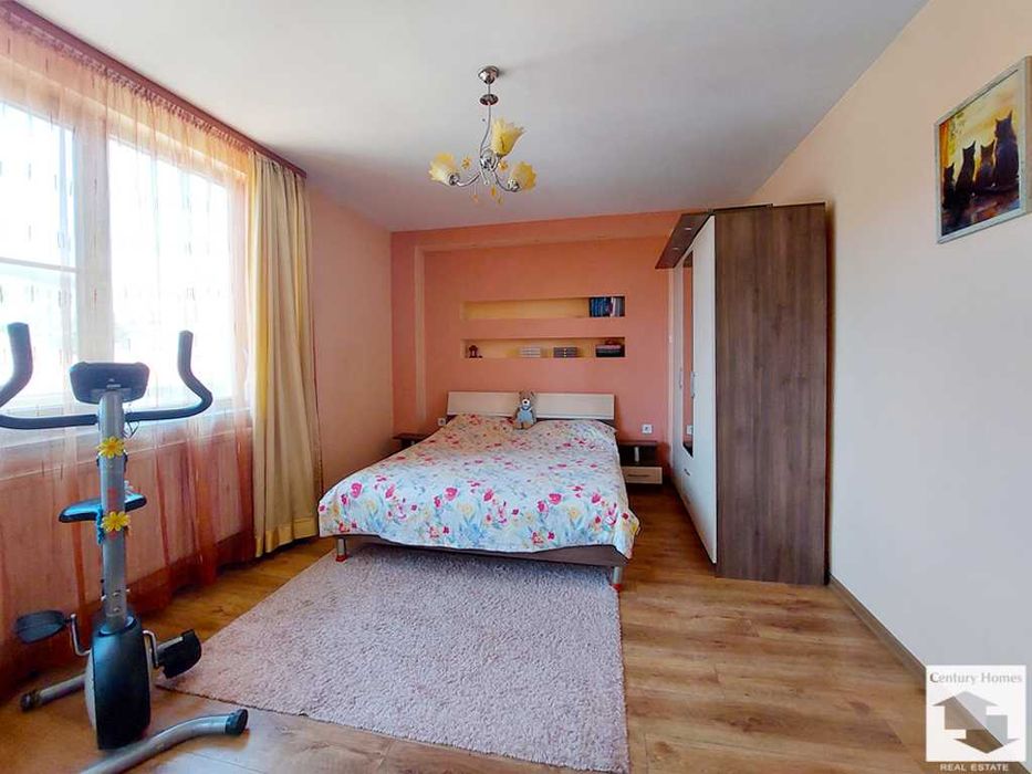Продава се Четиристаен апартамент в Велико Търново, Център - 136 кв.м за 2028 €/кв.м - Снимка #9