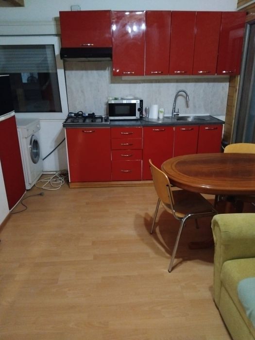Inchiriez casa  noua