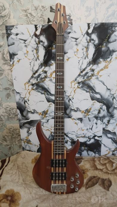 Бас-гитара Deviser L-B50