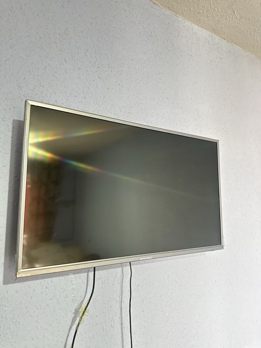Televizor Shivaki 1,10 dioganal, toza 100% ishlab duribdi